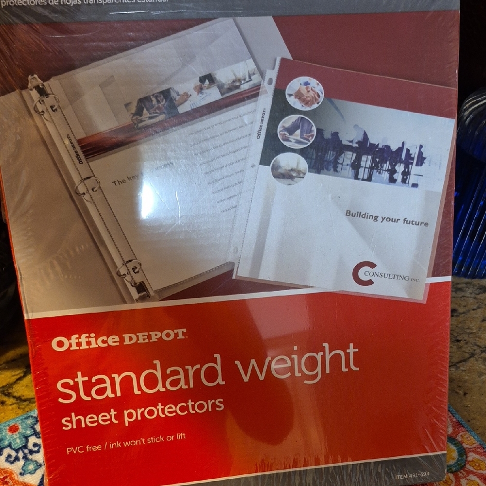 Office Depot Standard Weight Sheet Protectors - Red
